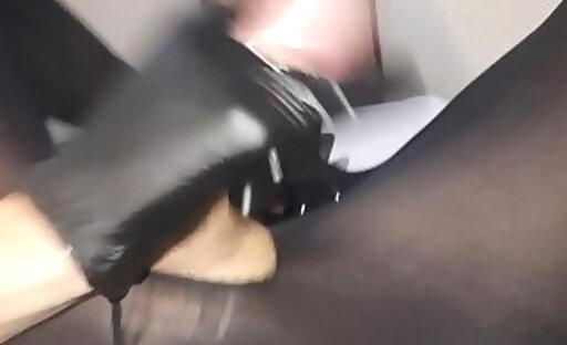 cumming in tights with my balls pushed up inside me
