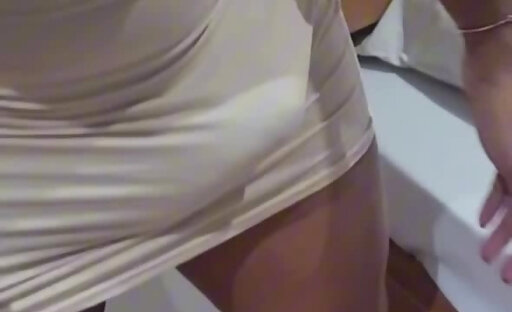 Travesti ativa atiçando e fodendo o cu dos viados