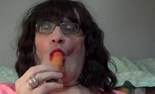 Housewife Magda Lusin. 2026a