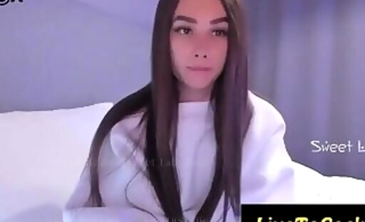 amazing pretty shemale slut stroking on live webcam par