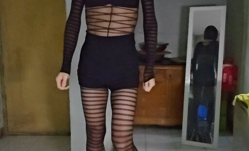 crossdress VID_20250207_174651