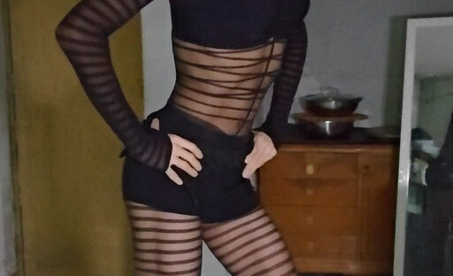 crossdress VID_20250207_184129