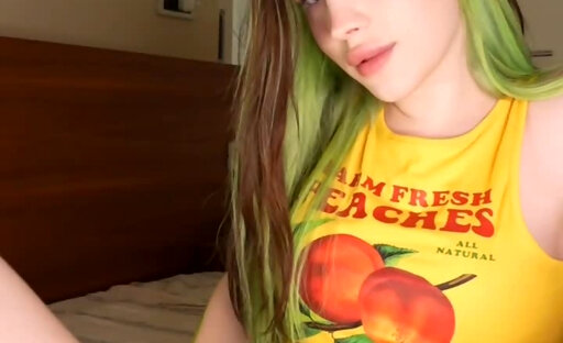 pretty tgirl shoots her load