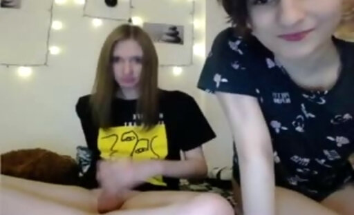 Alice and Jenny on cam