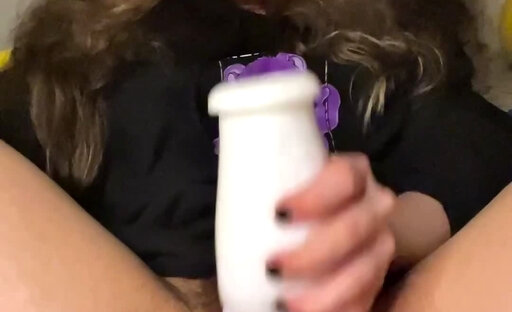 Cute girl use fleshlight