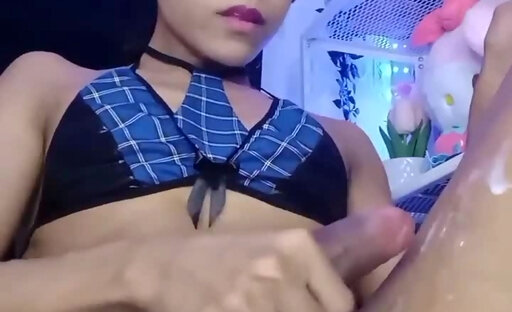 Latin teen accidentally cums a lot