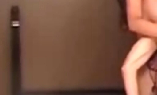 Shemalesclubo gobbang