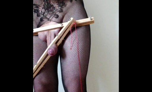 Naked in nylon - kizzfizz