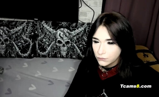 Emo girl sucks and jerks goth shemale dick hard