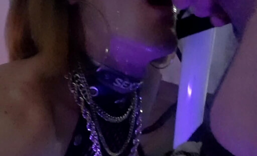 VaneSsaBiTCHx Taille une Grosse Pipe à un Fan. Son 1er Porno & sa 1ere Ejac Faciale [³¹au²³]