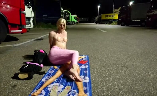Naked by the truckers