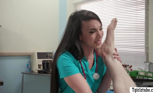 Naughty TS nurse Kasey Kei wants to play patient