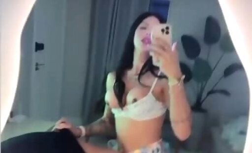 Feminina ativa e princesa de verdade