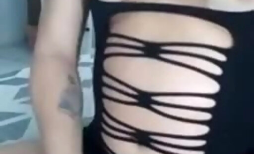 B dotada gozando gostoso