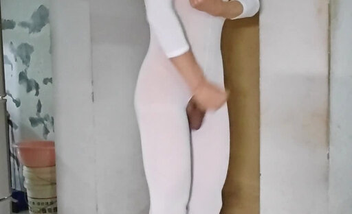 crossdress VID_20241020_024011