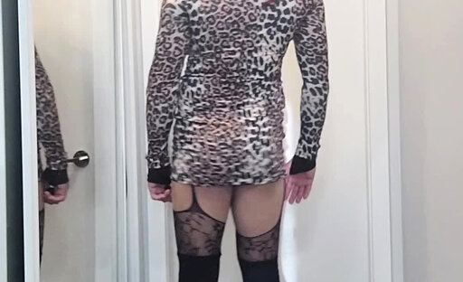 amateur cd sissy Susi solo leopard dress