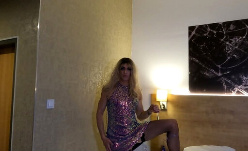 Trixy in purple