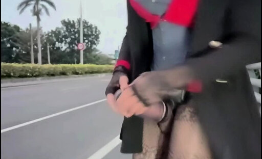 Carry out the audience's instructions during live broadcast until ejaculation .28.(@07:32)