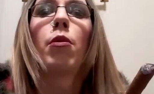 Tranny Tries a Cigar for the first time.