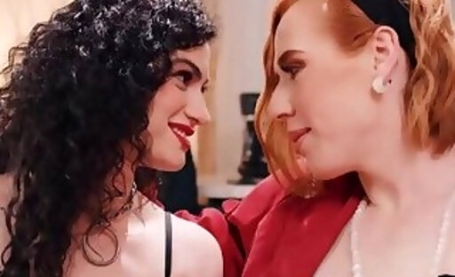 Lydia Black and Shiri Allwood hot sensual sex making them so happy