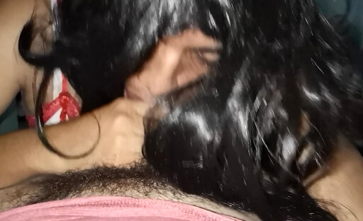 Enfermera travesti me la chupa a escondidas