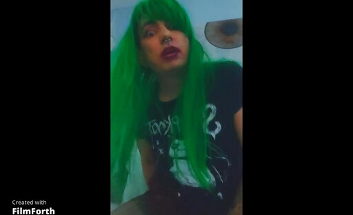 Sweet Emo Girl cumshot solo