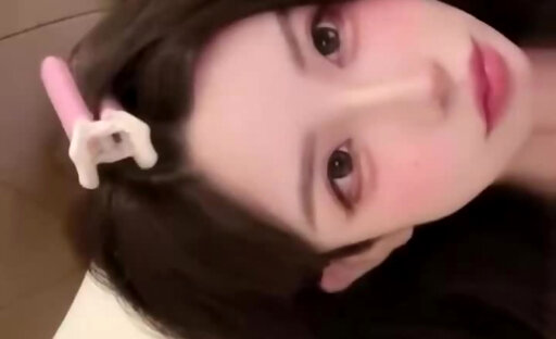 Alluring Asian trans sensual video