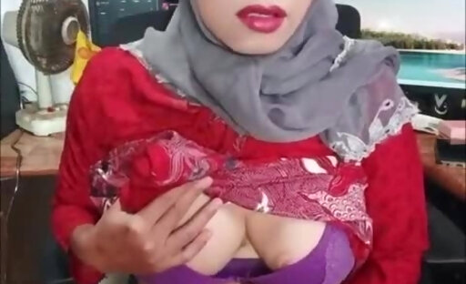 Hijab Ladyboys Cum Masturbating