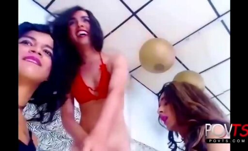 Threesome latina tgirls