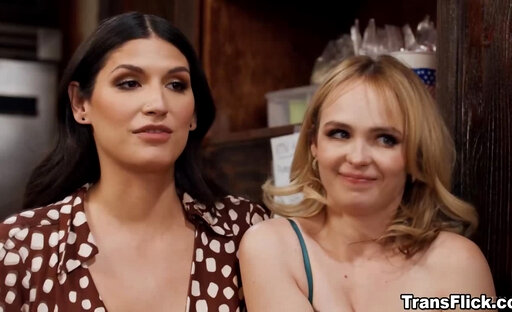 Vanessa Vega caught Zariah Aura and Lilly Bell fucking and makes a deal