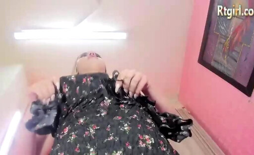 19yo small tits blonde tgirl jerks off her big cock