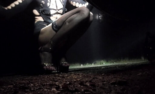 ExhiB??Nocturne sur un ?Parking PubliC à La Faisanderie? Etiolles91 [11dec25] VaneSsaBiTCHx