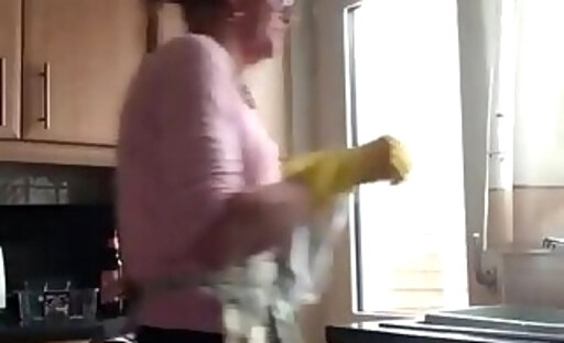 rose s housewife washes a dishes