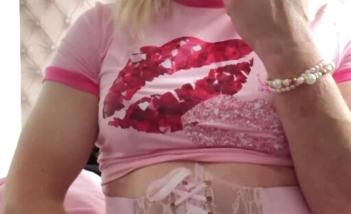 Holly cums again