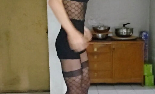 crossdress VID_20241227_163037