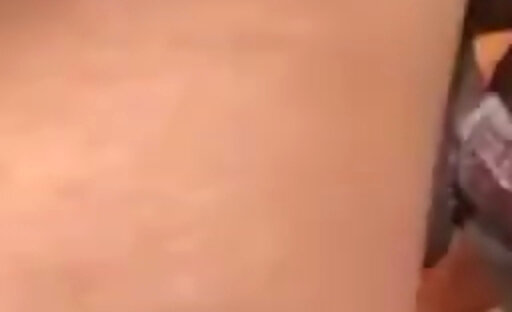 Transex_com_Boneca_na_escola_dando_rabo