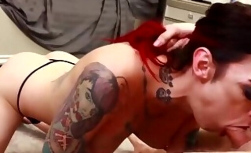 Inked tbabe Chelsea Marie sucking big fat dick before facial