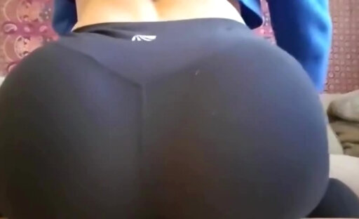 Hot big ass bounces for your eyes
