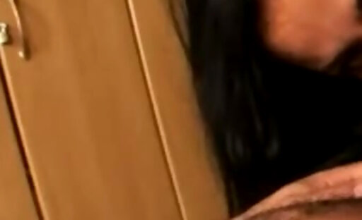 Transex_com_boneca_lins_com_a_casetana_boca