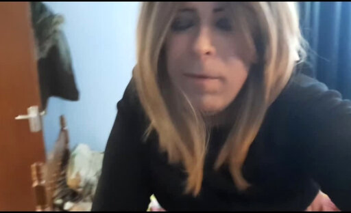 Sissy bitch took a cumshot in her pussy