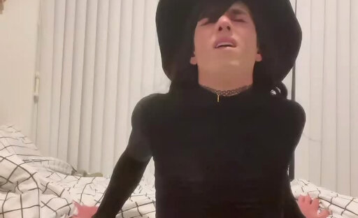 Sexy young Slut Mia Lane Riding