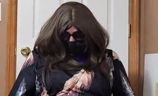 Cd, I masturbate and cum on my nylon pantyhose.