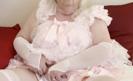 Sissy Pissy Valentine