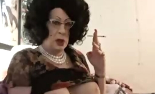 Mommy loves to show.