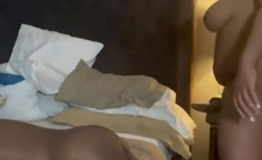 She's Such a good kiser & fucker