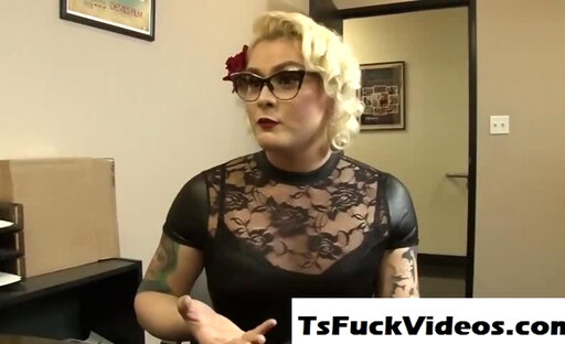 Trans vixen gets her mouth filled with spooge